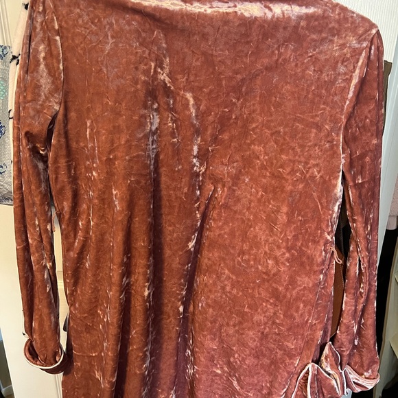 Forever 21 Robe - Medium Pink - Velvet - Picture 4 of 5